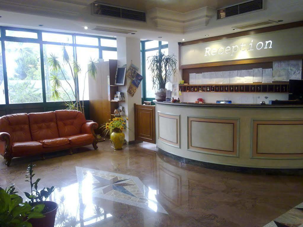 Porto Cesareo Hotel Экстерьер фото
